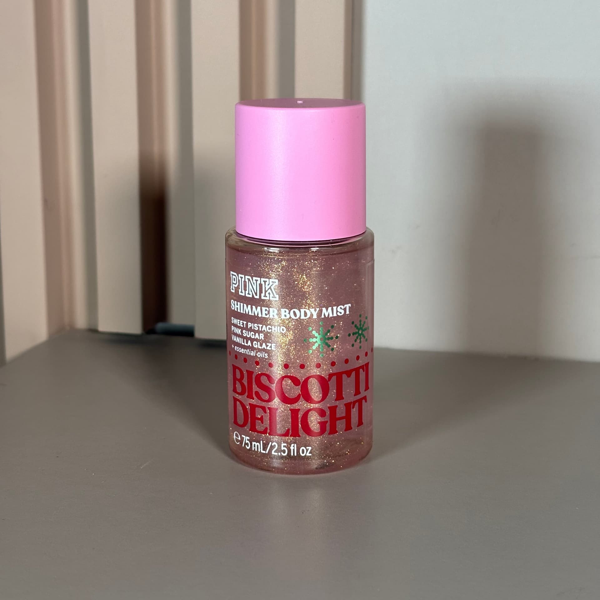 Biscotti Delight Mini Shimmer de Victoria's Secret